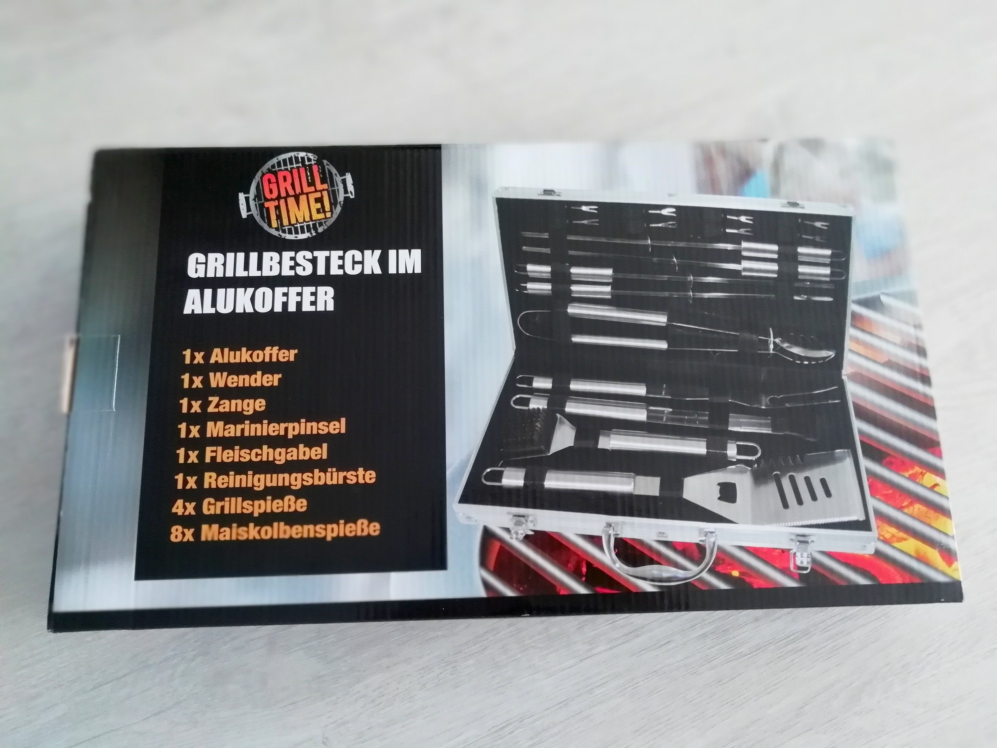 Grillbesteck im Alukoffer